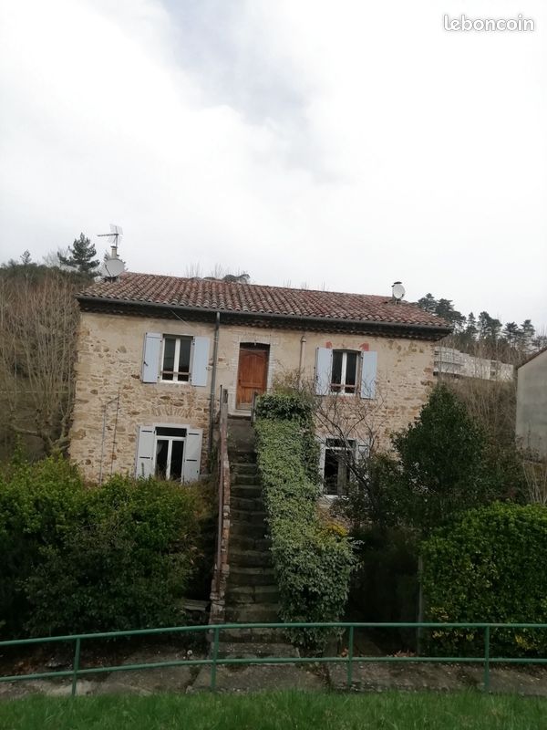 Appartement 3 pièces 105 m² · à Chamborigaud · 105 m² · 66 000 €
