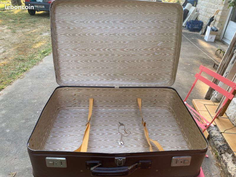 Ancienne valise (image 1)