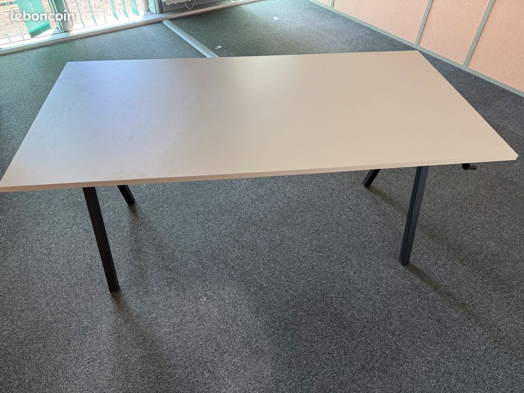 Bureau, plan de travail (image 1)