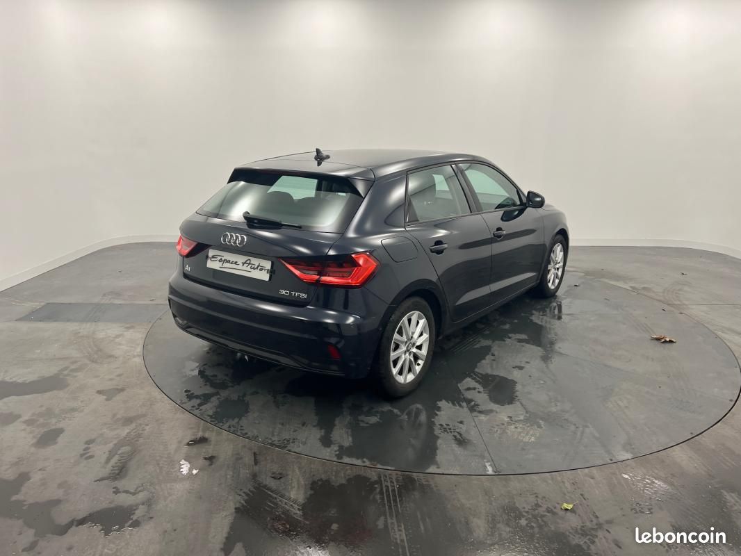 Audi A1 sportback 30 TFSI 116 ch S tronic 7 Design Luxe (image 5)