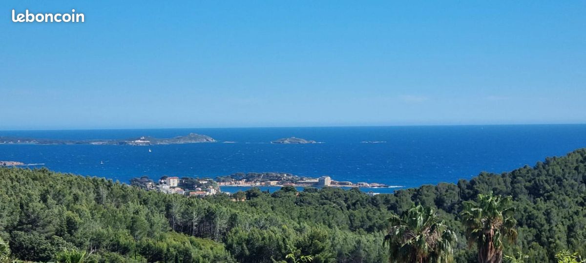 Maison 10 pièces 225 m² · à Bandol · 225 m² · 1 590 000 €