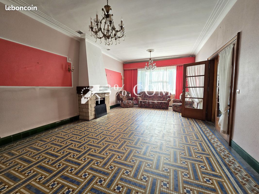 Maison 5 pièces 100 m² · à Tourcoing · 100 m² · 186 000 €