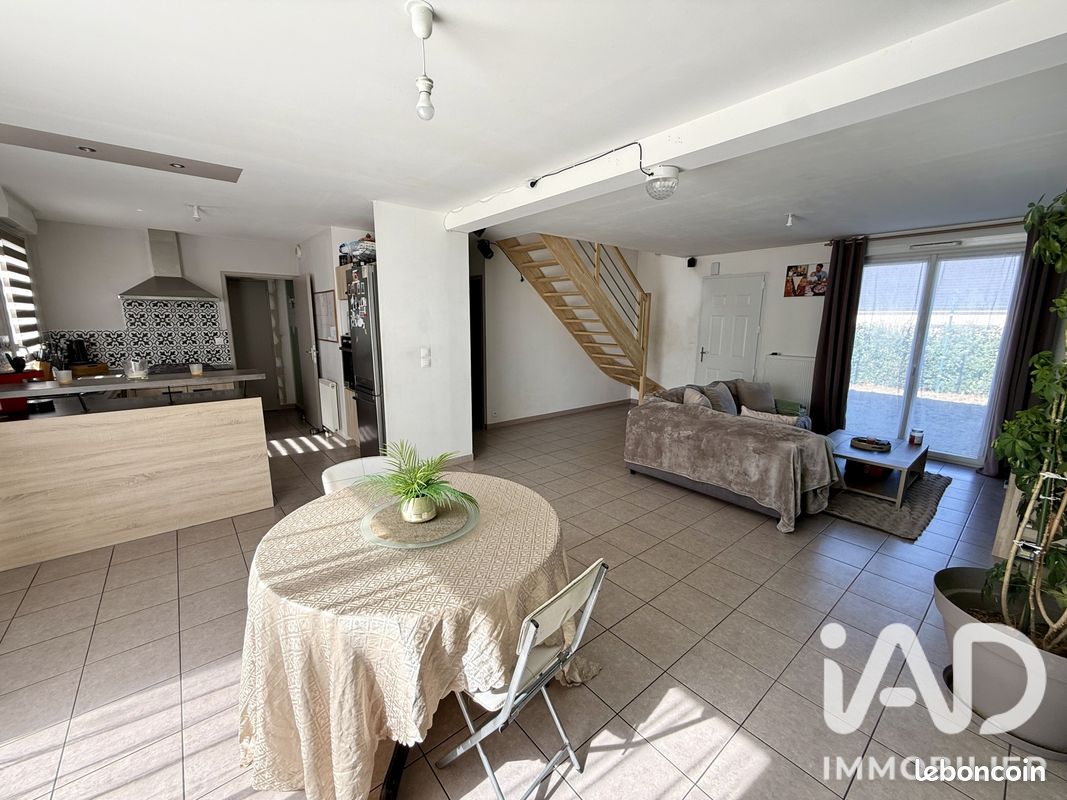 Maison 6 pièces 110 m² · à Meslay-du-Maine · 110 m² · 227 500 €