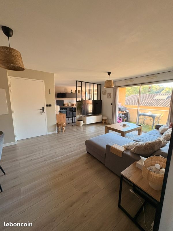 Appartement 4 pièces 87 m² · à Rocbaron · 87 m² · 255 000 €