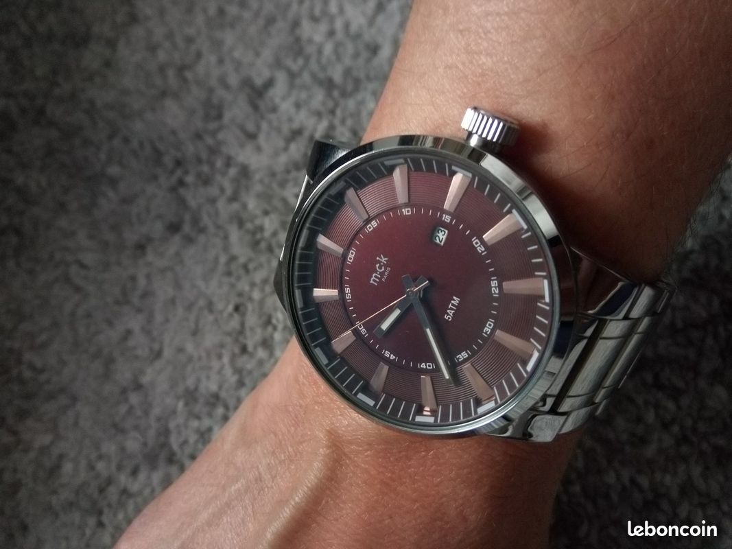 Montre Femme M.C.K Style Fashion - Cadran Argenté, Bracelet Cuir Noir - Neuf Avec Pile Neuve