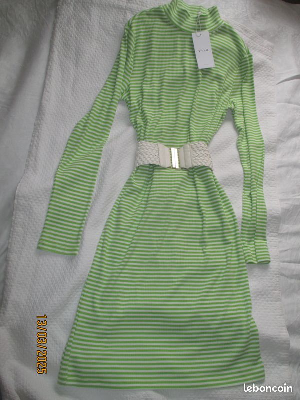 Robe fluide vila esprit marin vert anis blanc neuve avec