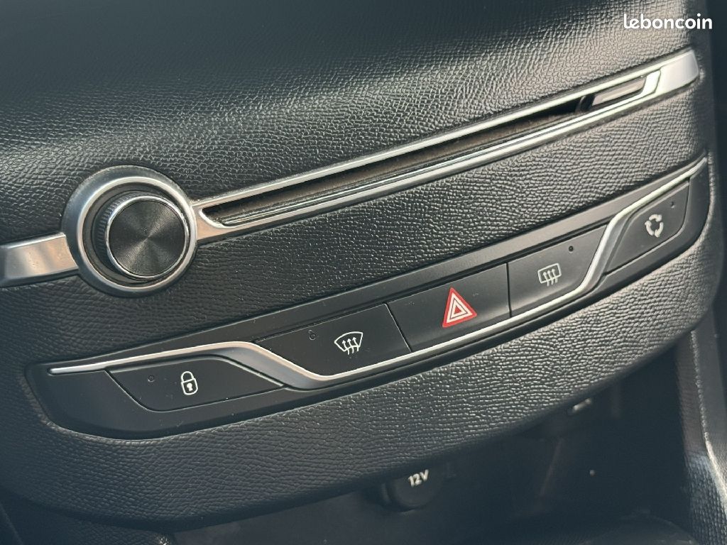 Peugeot 308 BlueHDi 130ch SetS BVM6 Allure (image 9)