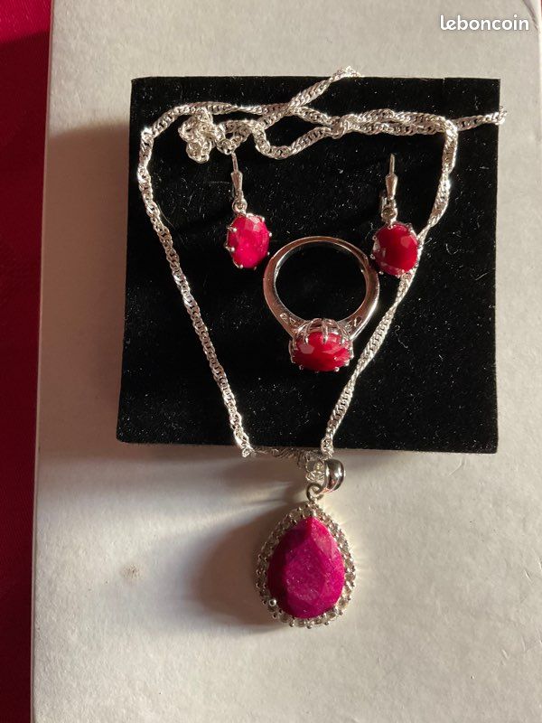 Parure bague pendentif boucle d’oreille rubis (image 2)