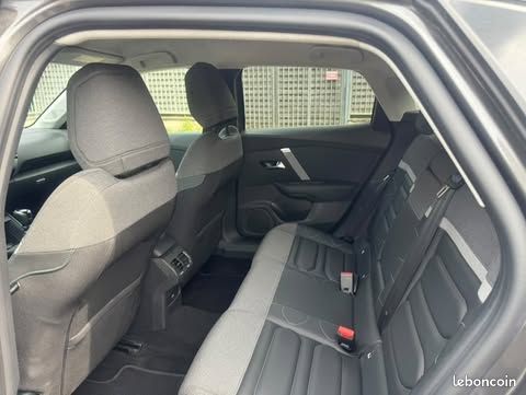 Citroën C4 1.2 PureTech 130ch BVM Shine (image 4)