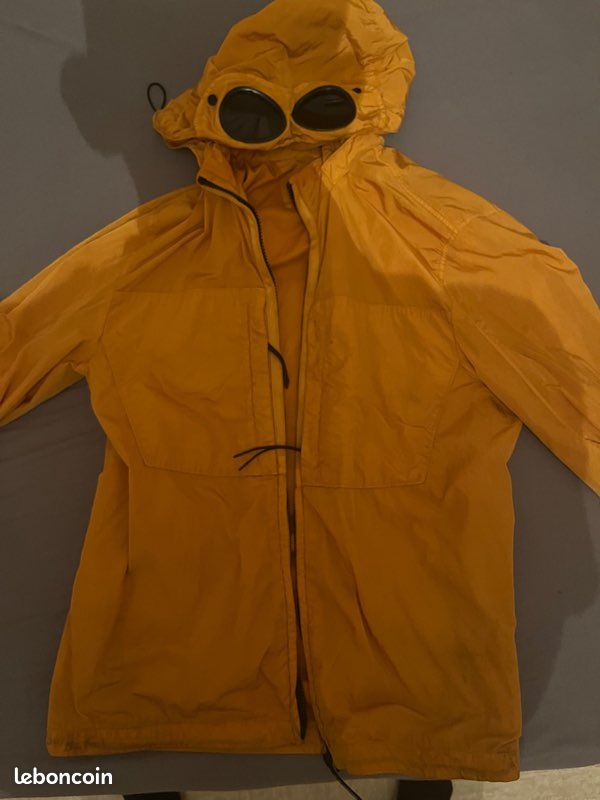 Veste cp company orange très bon état original (image 4)