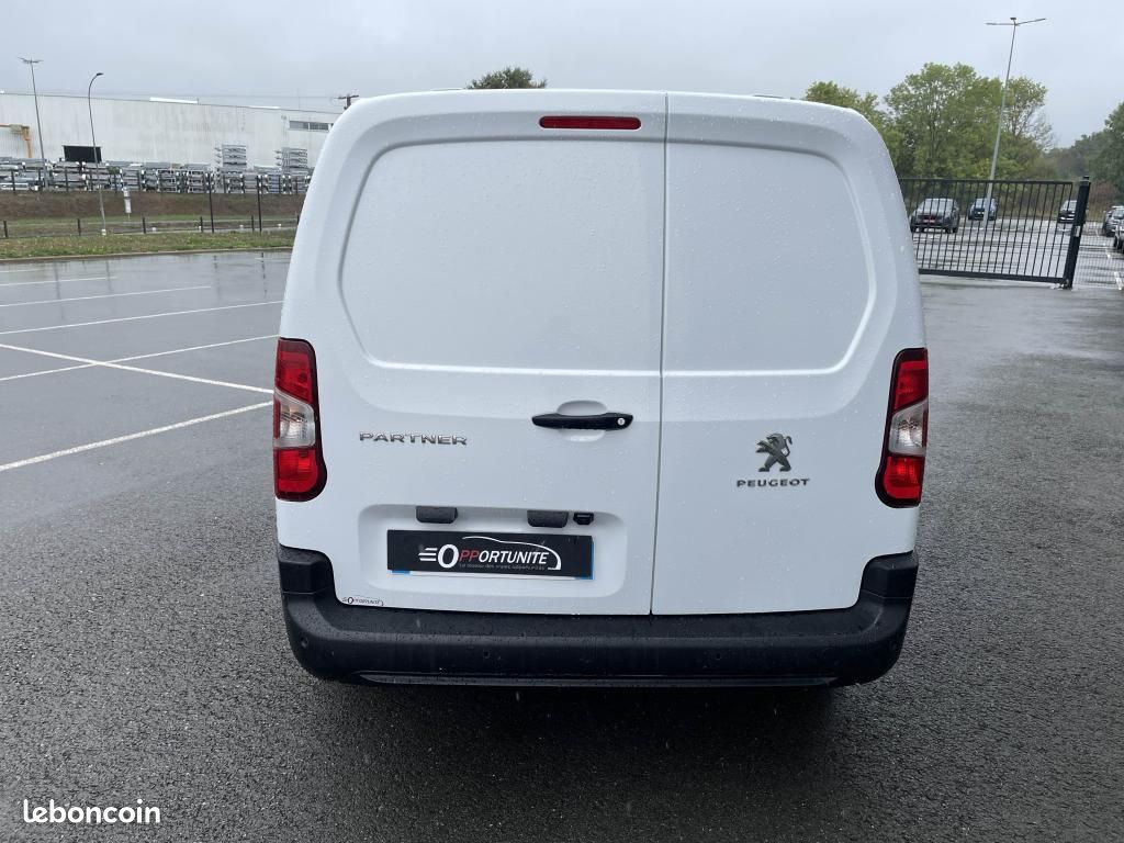 PEUGEOT PARTNER long 950KG 1.5 BlueHDi S&S - 100 3pl III FOURGON Pack Asphalt Connect XL (image 4)