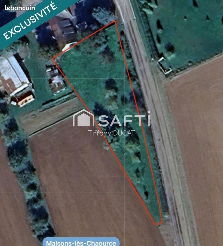 Maison 1563 m² · à Maisons-lès-Chaource · 1 563 m² · 10 000 €