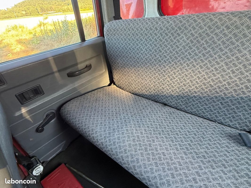 LAND ROVER 110 DEFENDER 130 Td5 19800km (image 12)