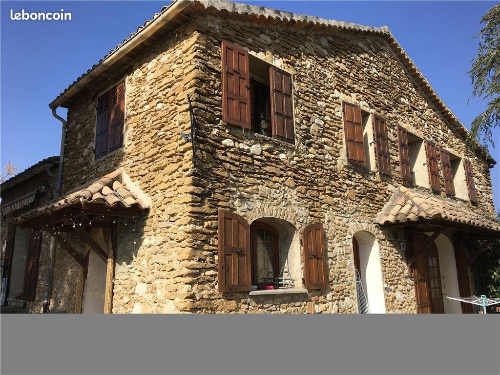 Maison 7 pièces 164 m² · à Mirabel-aux-Baronnies · 164 m² · 1 200 €/mois