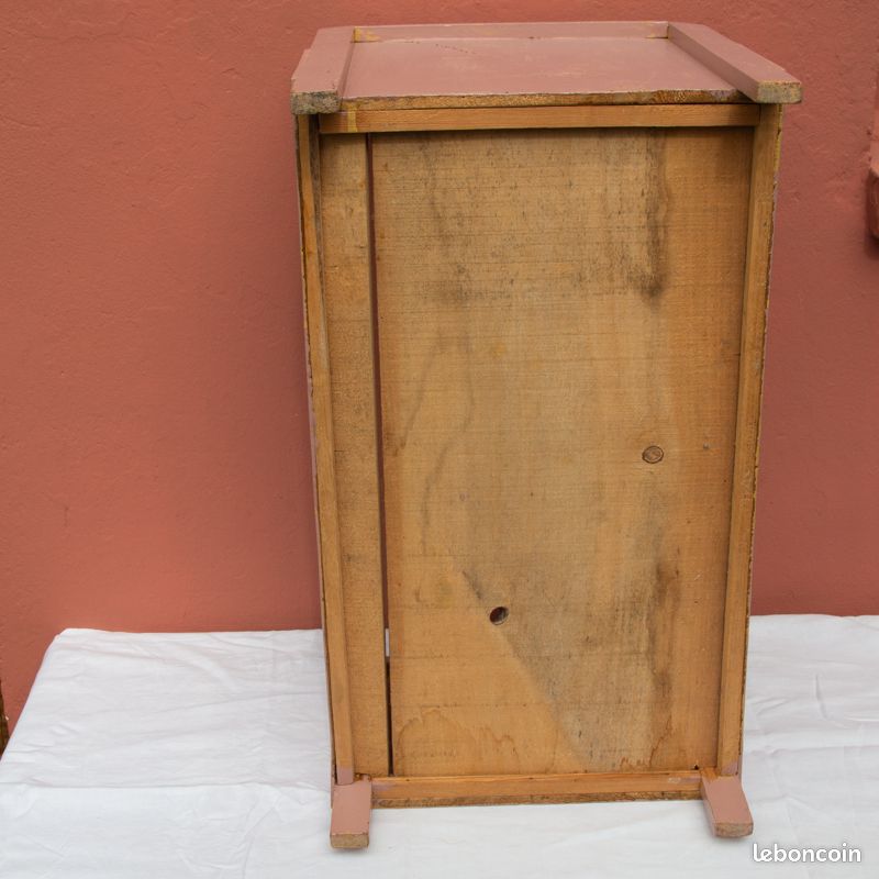 Lit de poupée en bois vintage (image 6)