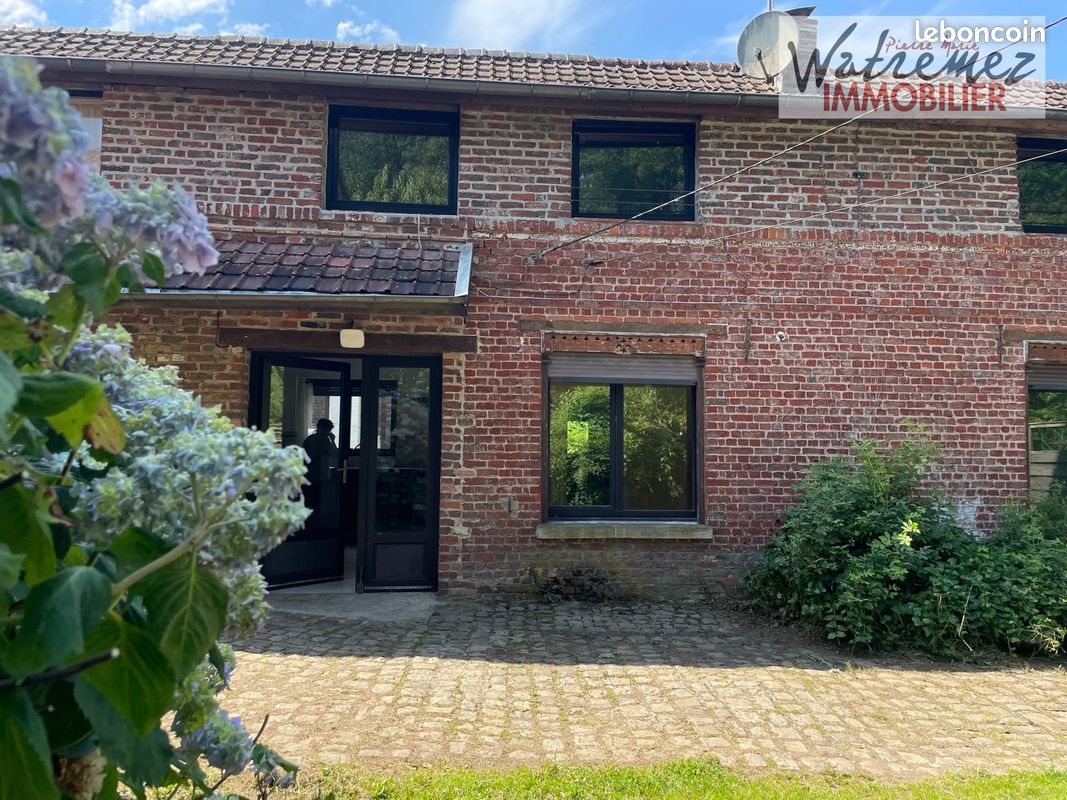 Maison 8 pièces 200 m² · à Hecq · 200 m² · 188 000 €