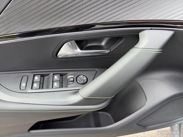Peugeot 2008 145 GT E-DSC6 Hybrid (image 18)