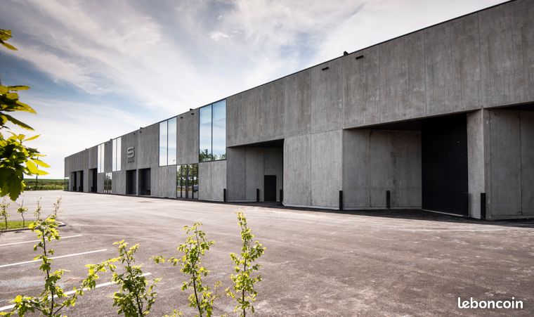 A louer entrepot 656 m²