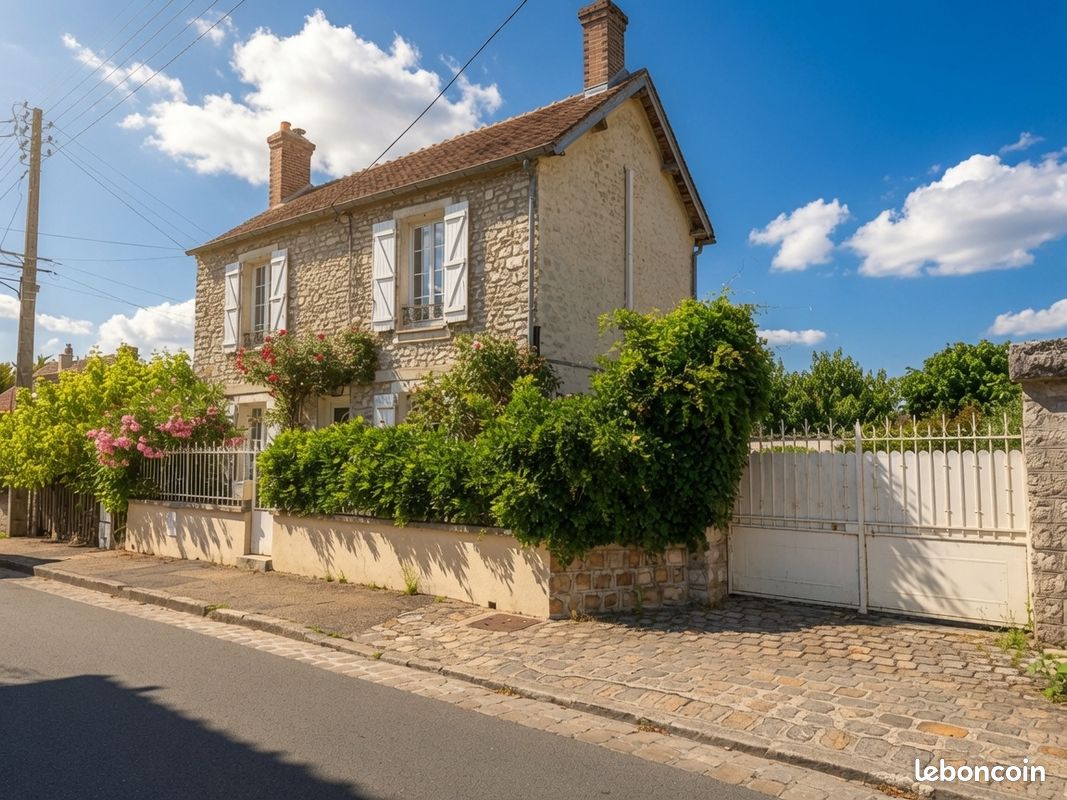 Maison 5 pièces 104 m² · à Bourron-Marlotte · 104 m² · 399 000 €