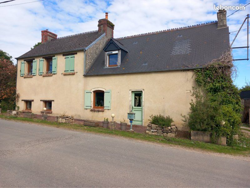 Maison 5 pièces 118 m² · à Montaigu-la-Brisette · 118 m² · 265 000 €