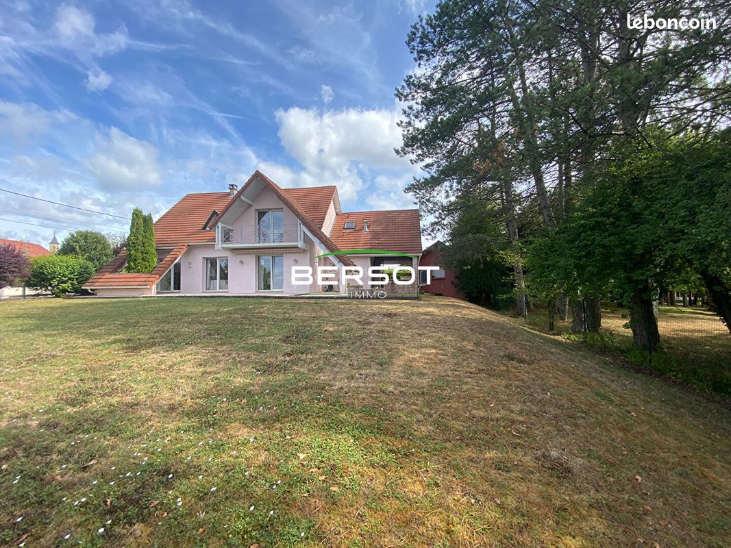 Maison 5 pièces 146 m² · à Vesoul · 146 m² · 355 000 €