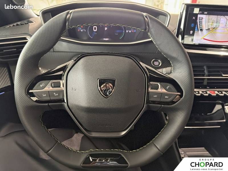Peugeot 2008 Hybrid 145 e-DCS6 GT Exclusive (image 16)