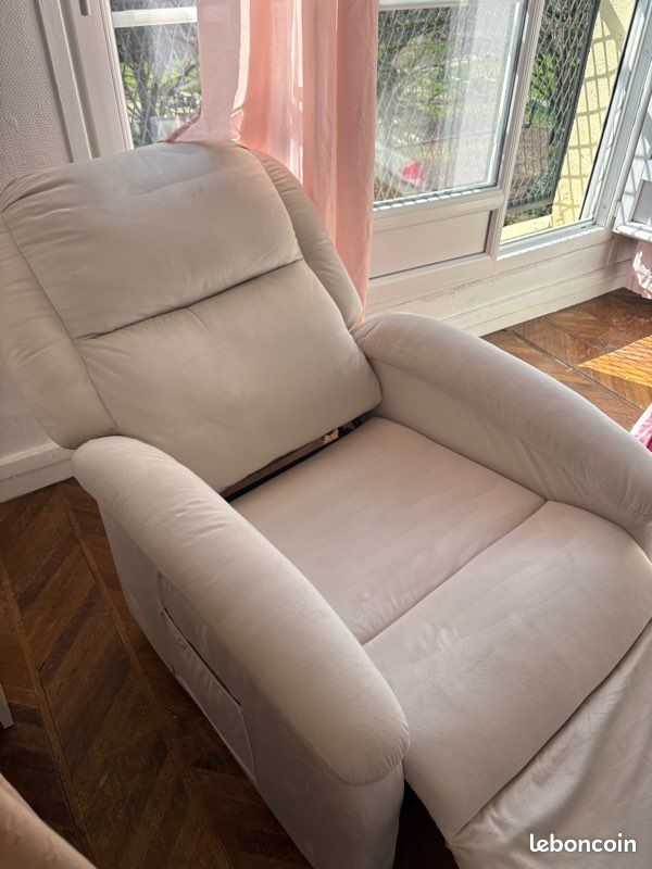 Fauteuil inclinable (image 1)