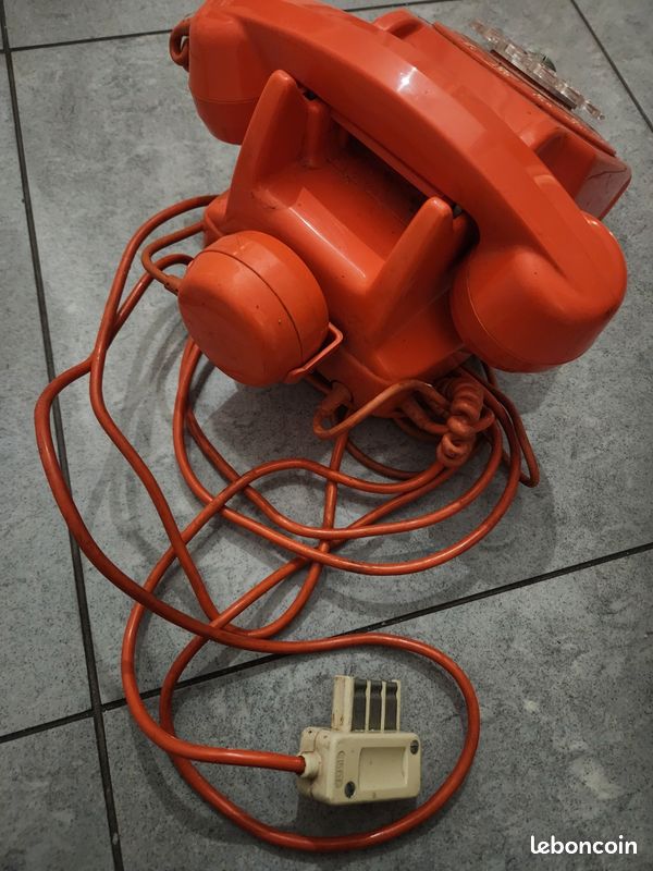 Téléphone orange vintage Contempra à cadran | Selency