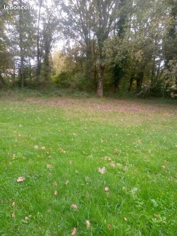Terrain 1 580 m² Creysse
