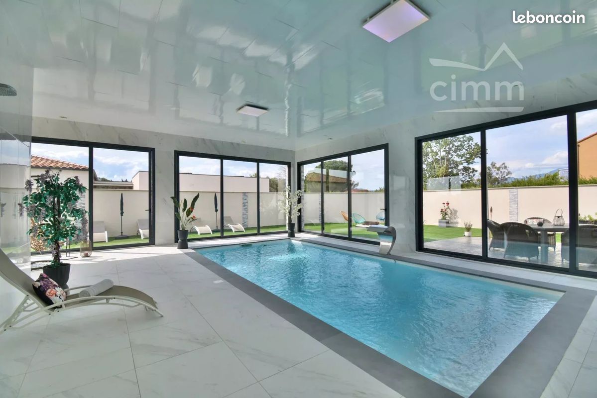 Maison 6 pièces 259 m² · à Thuir · 259 m² · 955 000 €