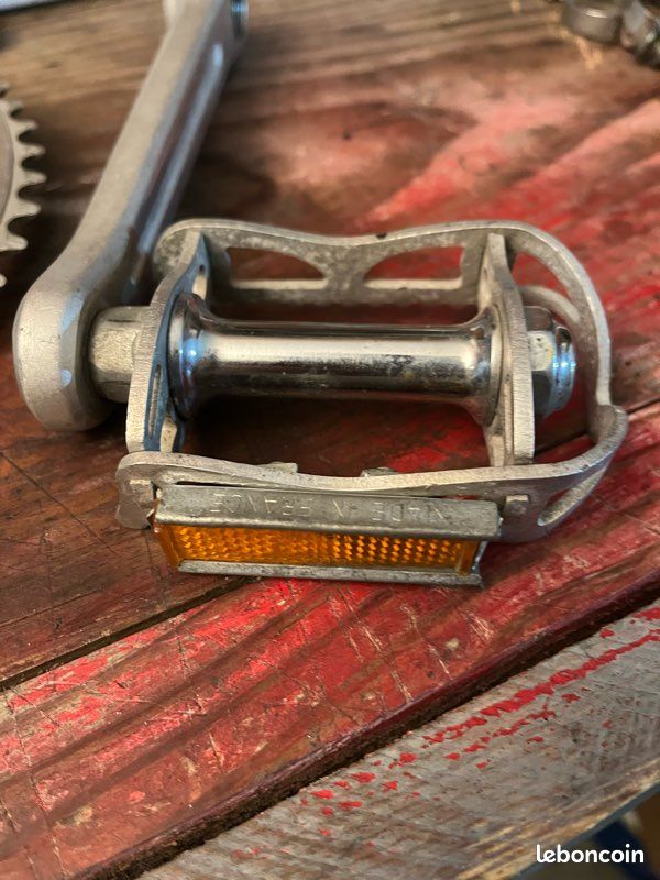 Stronglight Kettenblatt / Chainring 122 LK 45 Zähne