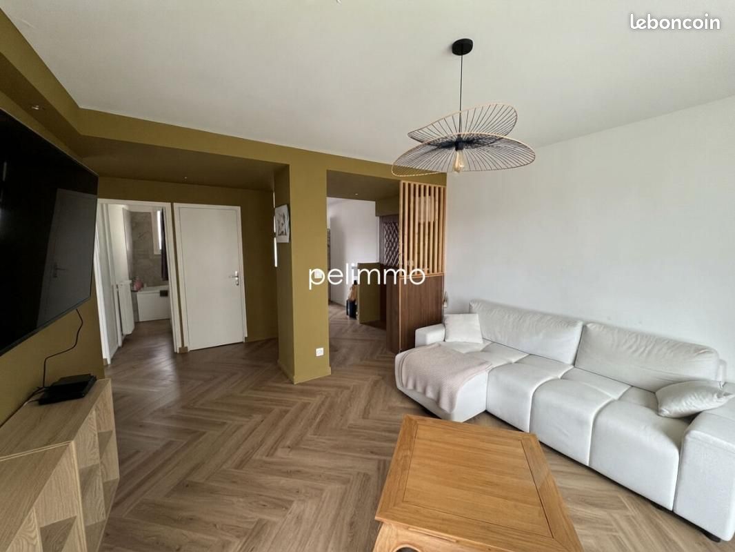 Appartement 3 pièces 56 m² · à Salon-de-Provence · 56 m² · 1 050 €/mois