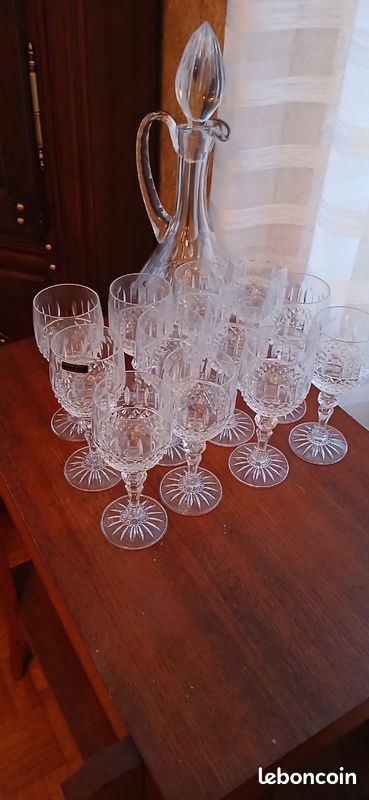 Sold at Auction: Baccarat, service de verres en cristal taillé modèle Paris