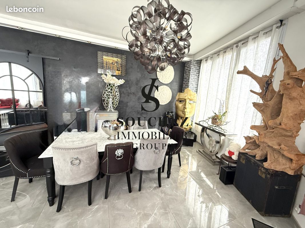 Maison 6 pièces 150 m² · à Lens · 150 m² · 180 000 €