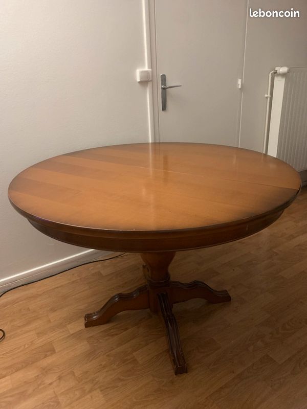 Table à manger ronde en bois (image 1)
