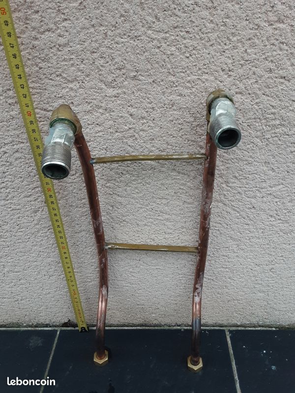 Fixation robinet baignoire (image 1)