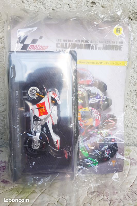 Moto GP Marco Simoncelli 2011 (image 3)