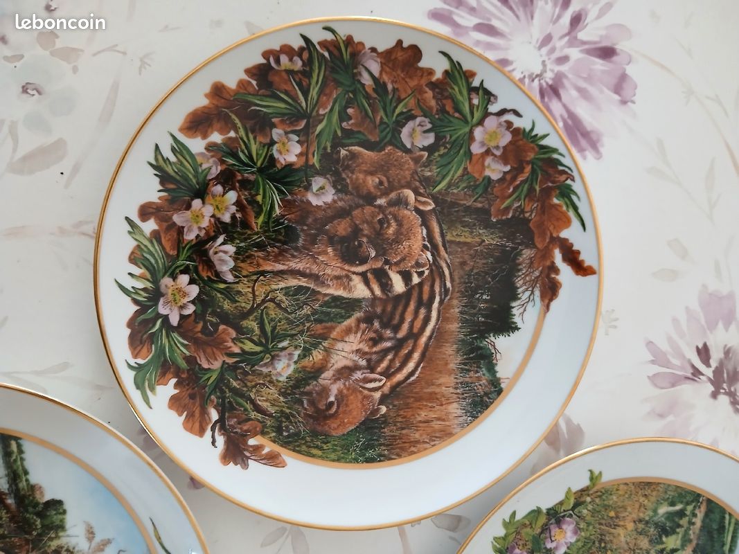 Ensemble Vaisselle Animaux De La Forêt Pour 25 Invités : 100 Pièces Assiettes, Serviettes Et Gobelets Pour Anniversaire Enfant Magique