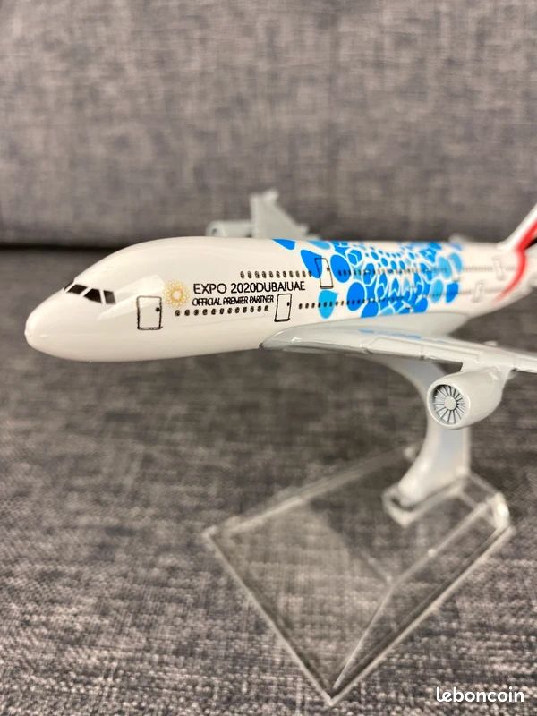Maquette Airbus A380 Dubai Expo – 1/400 – 30 Cm – Résine – Collectionneur – Cadeau