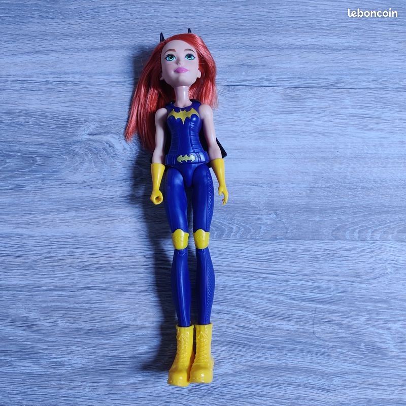 Poupée Batgirl (VSjouet) (image 1)