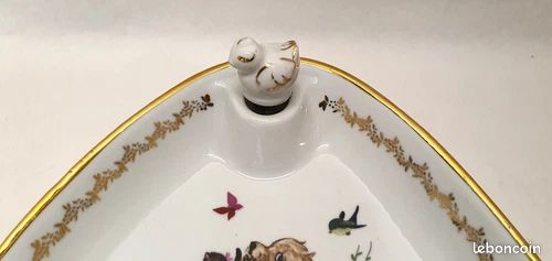 Ancienne Assiette à Bouilli Bébé en Porcelaine Triangulaire Décors Chiens Chats (image 3)