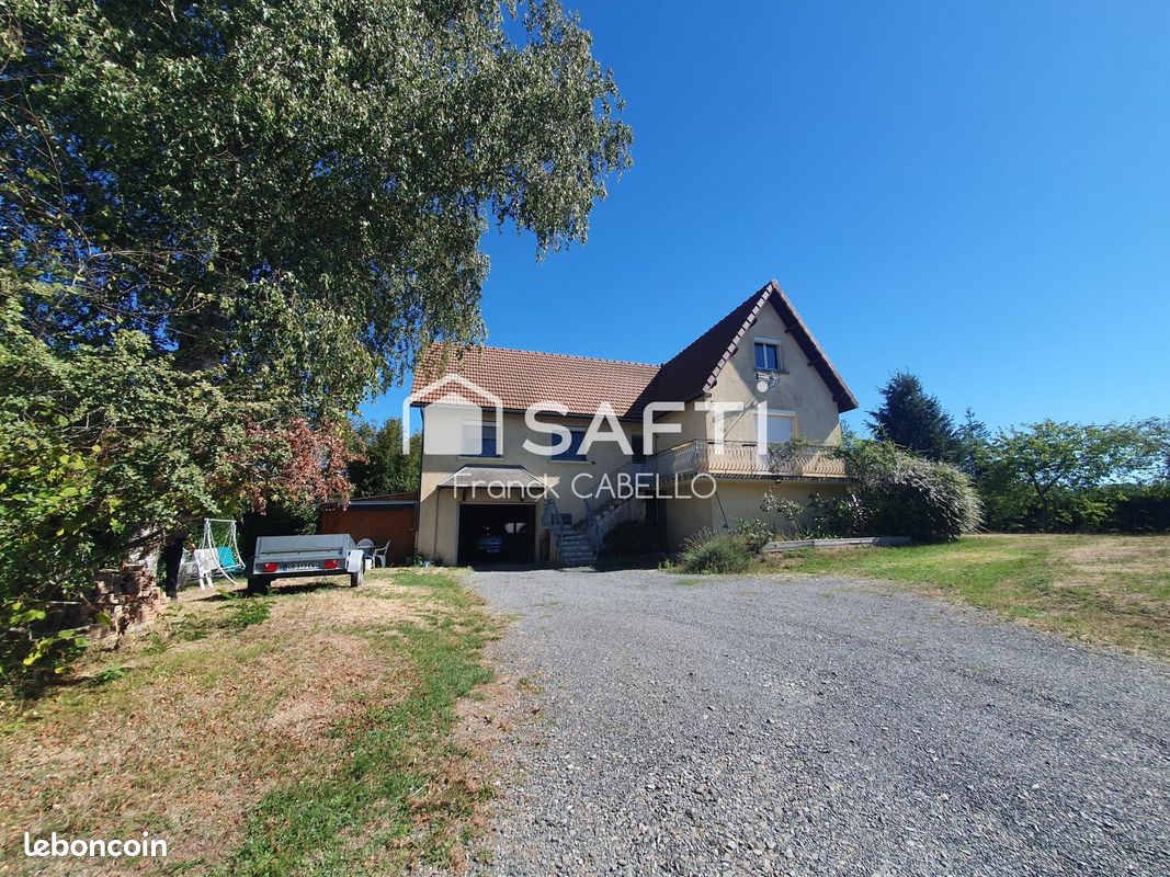 Maison 8 pièces 186 m² · à Le Mayet-de-Montagne · 186 m² · 275 500 €