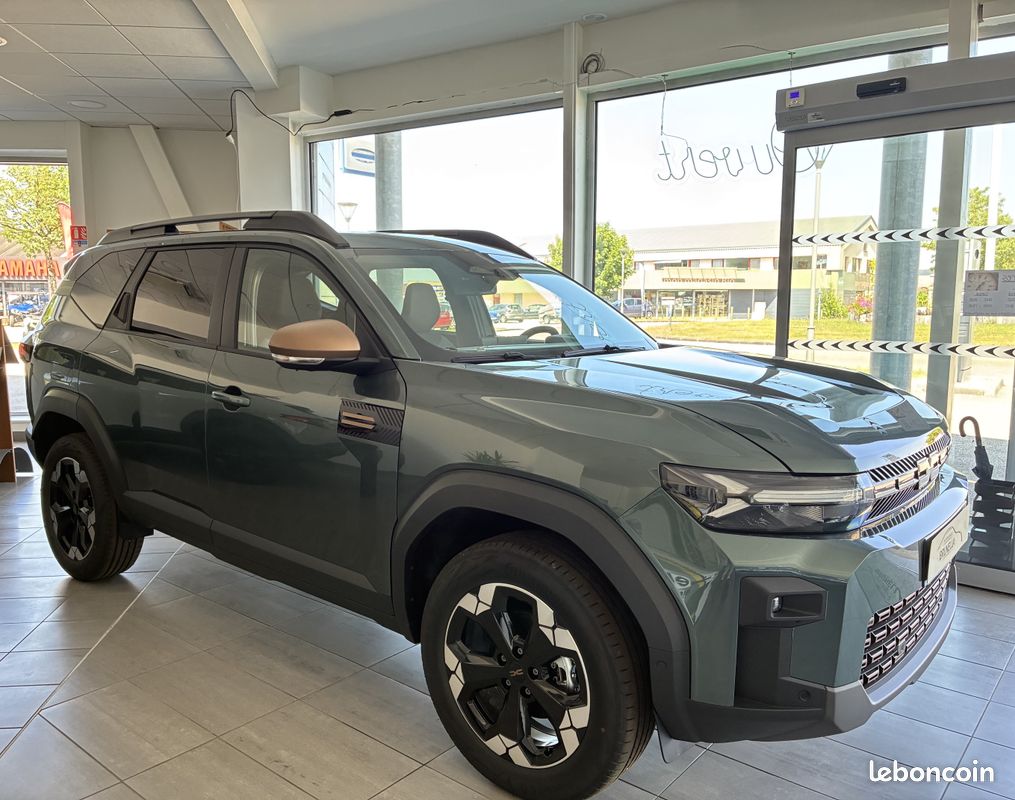 DACIA BIGSTER 1.8 HYBRID 155 cv EXTREME + PACK COLD 2 + PACK PARKING + HAYON ELECTRIQUE NEUF (image 2)