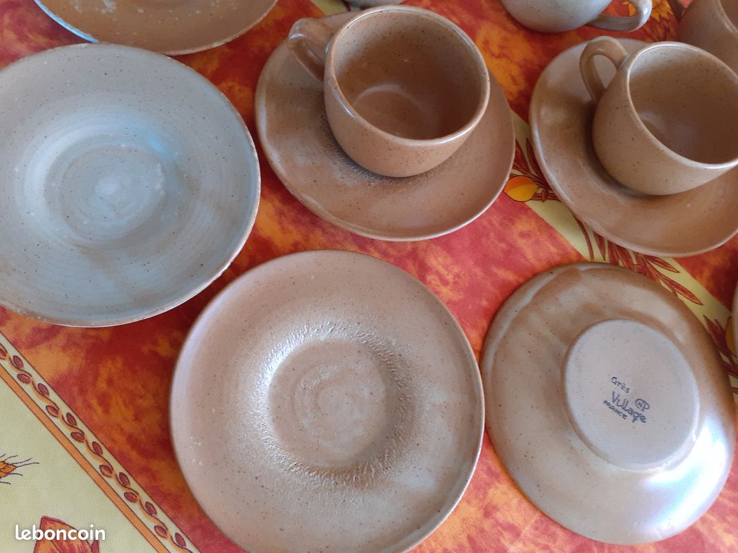SERVICE A CAFE 18 pièces GRES VILLAGE tasses et cafetière (image 9)