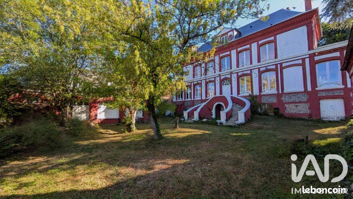 Maison 17 pièces 210 m² · à Talmontiers · 210 m² · 659 000 €