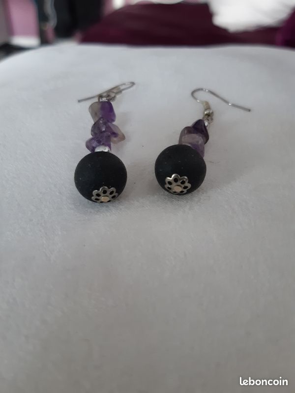 Boucle d oreilles pierre de lave (image 2)