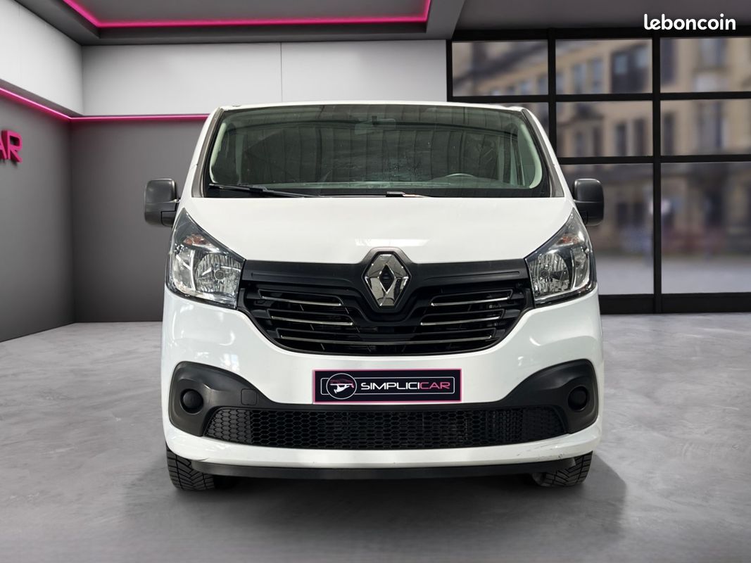 RENAULT TRAFIC COMBI 9 PLACES 1.6 DCI LIFE 125Ch 9 Places (image 2)