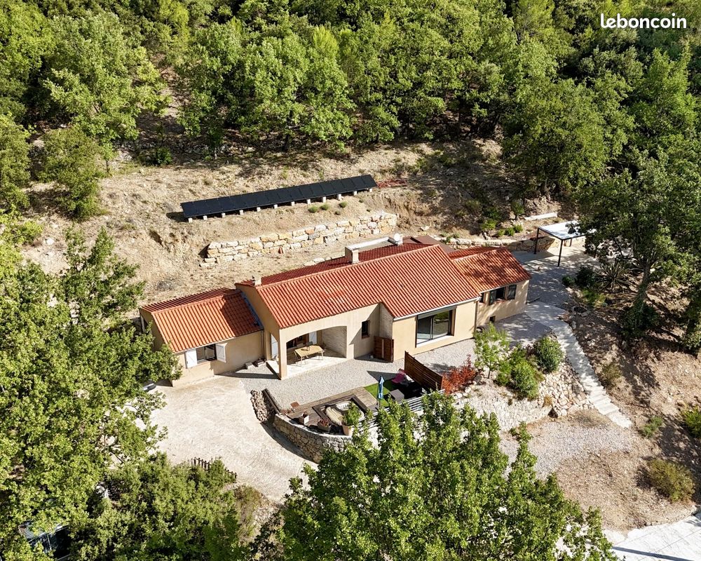 Maison 5 pièces 145 m² · à Figanières · 145 m² · 415 000 €