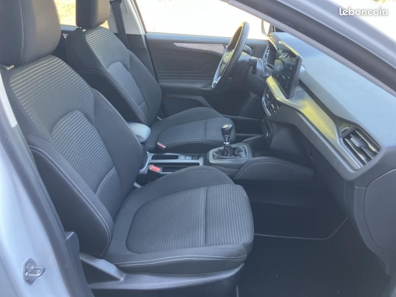 Ford Focus SW 1.0 EcoBoost mHEV 125ch Titanium X Business (image 11)