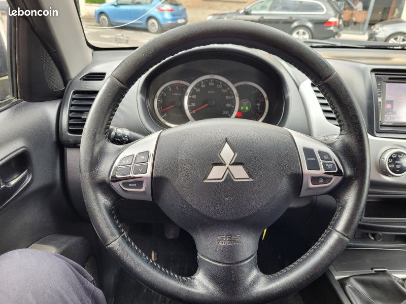 Mitsubishi L200 2.5 TD 178 CLUB CAB INTENSE (image 17)